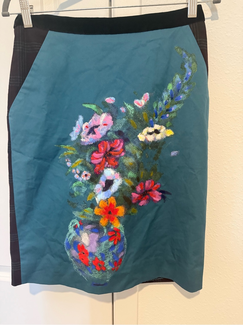 HD in Paris Teal Pencil Skirt with Multicolor Floral Vase Motif